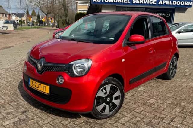 Renault Twingo (2015) thumbnail 1