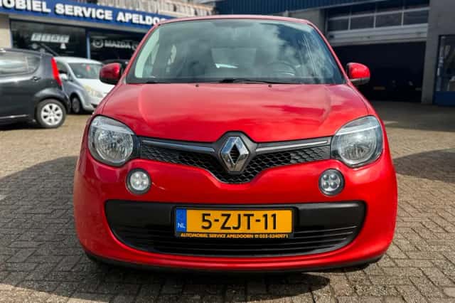 Renault Twingo (2015) thumbnail 2