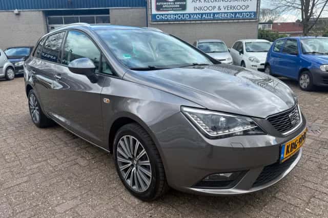 SEAT Ibiza (2016) thumbnail 3