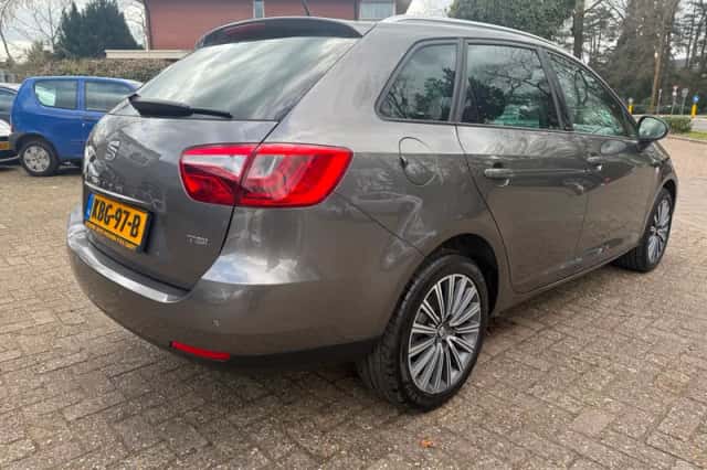 SEAT Ibiza (2016) thumbnail 5