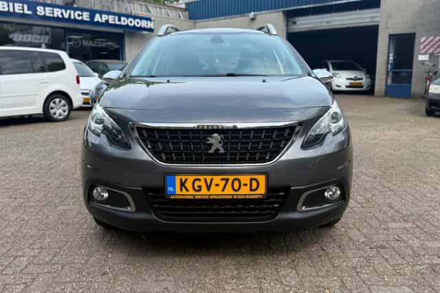 Peugeot 2008 (2018) thumbnail 2