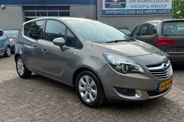 Opel Meriva (2016) thumbnail 3