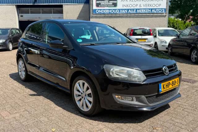 Volkswagen Polo (2012) thumbnail 3