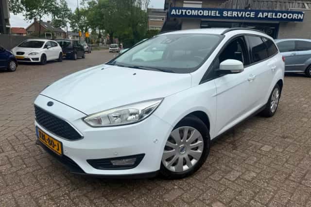 Ford Focus (2015) thumbnail 1