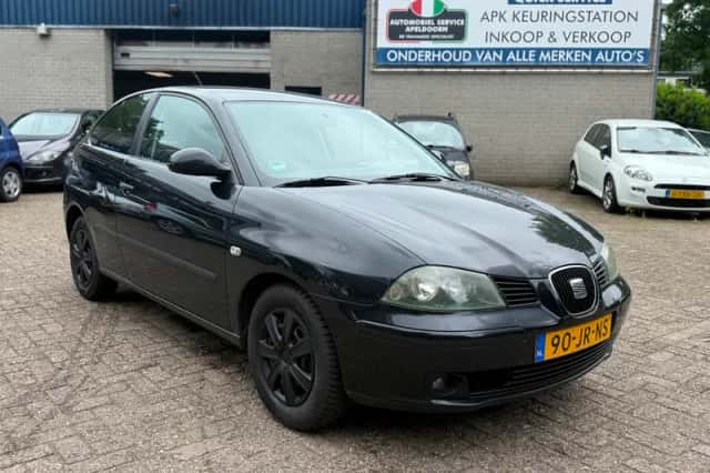 SEAT Ibiza (2002) thumbnail 3