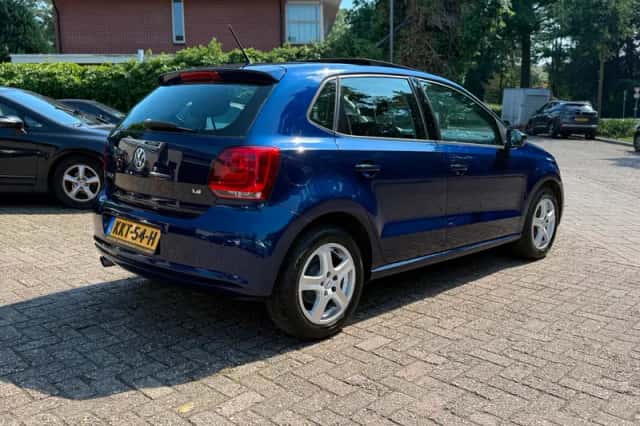 Volkswagen Polo (2011) thumbnail 5