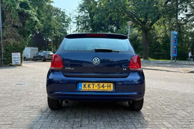 Volkswagen Polo (2011) thumbnail 6