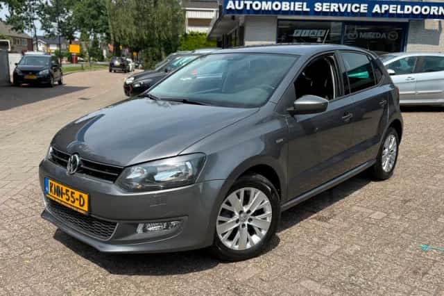 Volkswagen Polo (2013) thumbnail 1