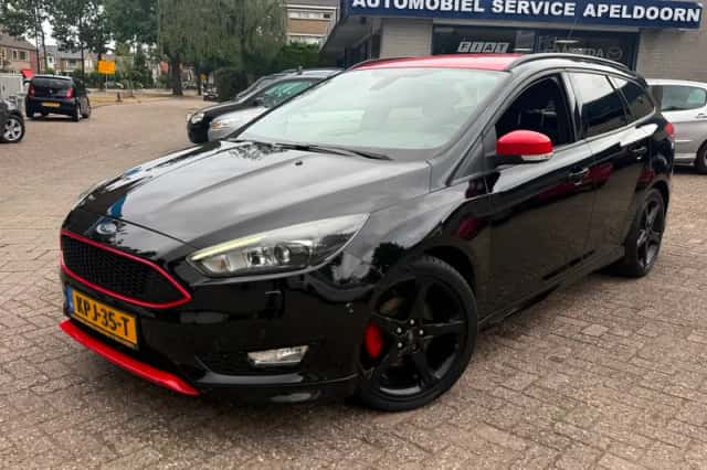 Ford Focus (2017) thumbnail 1