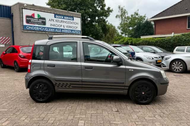 Fiat Panda (2010) thumbnail 4