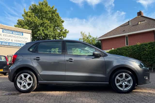 Volkswagen Polo (2012) thumbnail 4