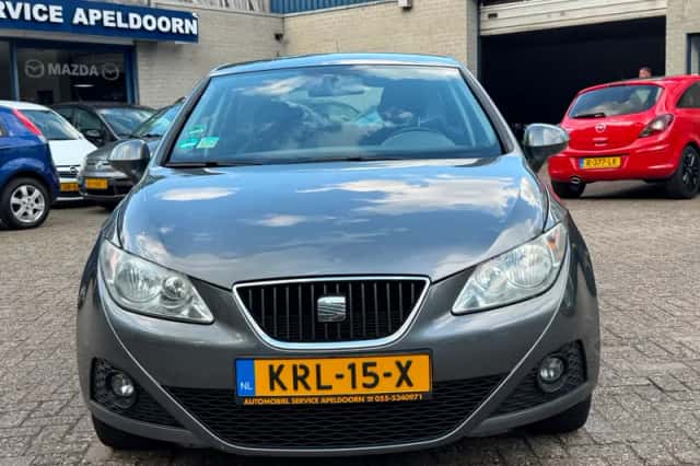 SEAT Ibiza (2012) thumbnail 2
