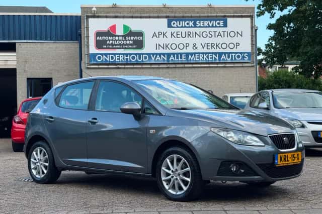 SEAT Ibiza (2012) thumbnail 3