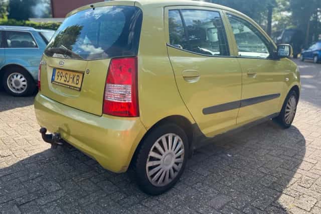 Kia Picanto (2006) thumbnail 5