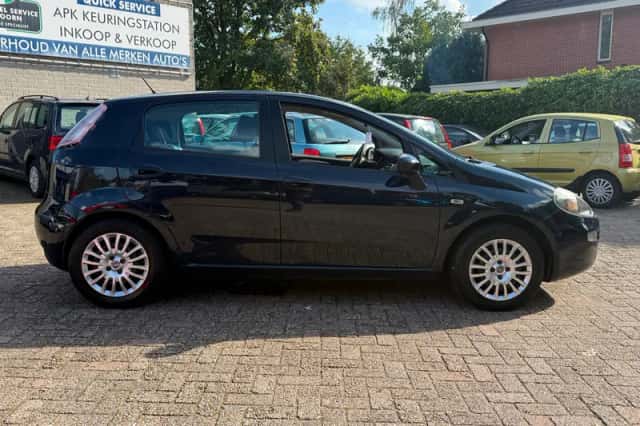 Fiat Punto Evo (2012) thumbnail 4