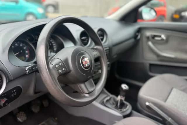 SEAT Ibiza (2006) thumbnail 6
