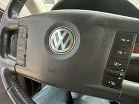 Volkswagen Touareg (2008) thumbnail 12