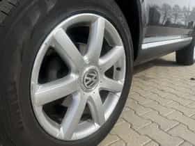 Volkswagen Touareg (2008) thumbnail 3