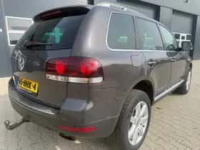 Volkswagen Touareg (2008) thumbnail 6