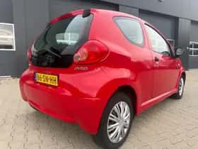 Toyota Aygo (2006) thumbnail 4