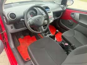 Toyota Aygo (2006) thumbnail 6