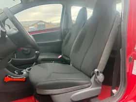 Toyota Aygo (2006) thumbnail 8