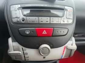 Toyota Aygo (2006) thumbnail 9