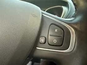 Renault Captur (2018) thumbnail 47