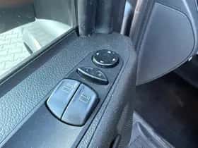 Mercedes-Benz Vito (2013) thumbnail 5