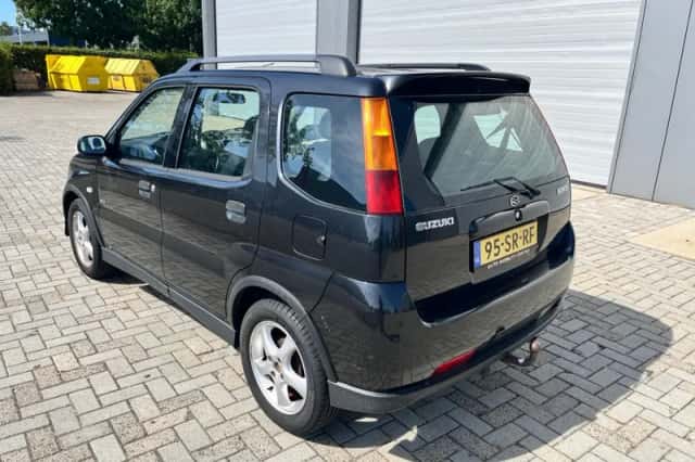 Suzuki Ignis (2006) thumbnail 5