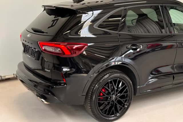 Ford Kuga (2024) thumbnail 4