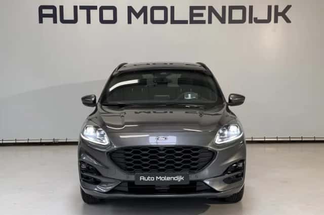 Ford Kuga (2022) thumbnail 3