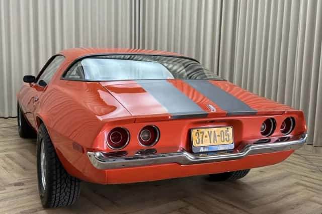 Chevrolet Camaro (1975) thumbnail 3