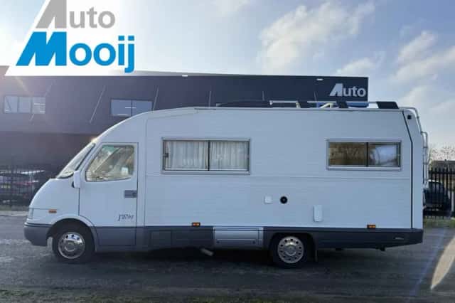 Iveco EUROYACHT (1996) thumbnail 1