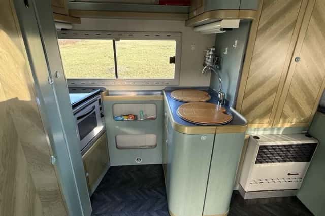 Iveco EUROYACHT (1996) thumbnail 4