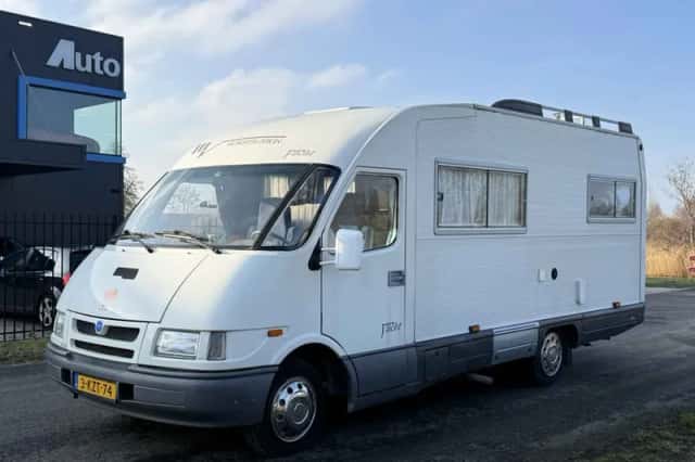 Iveco EUROYACHT (1996) thumbnail 6
