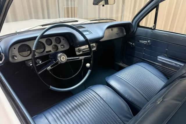 Chevrolet Corvair (1963) thumbnail 3
