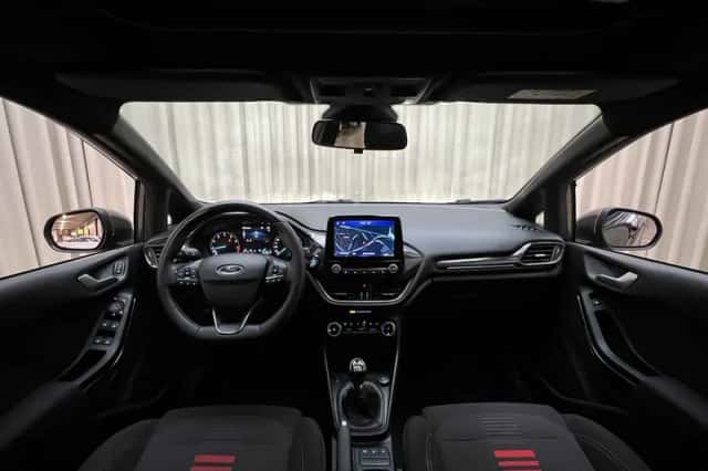 Ford Fiesta (2022) thumbnail 2