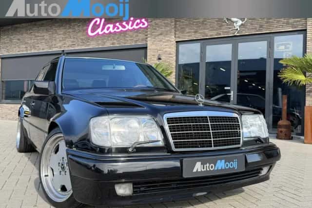 Mercedes-Benz E-Klasse (1992) thumbnail 1