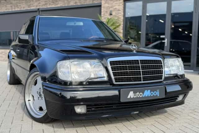 Mercedes-Benz E-Klasse (1992) thumbnail 4
