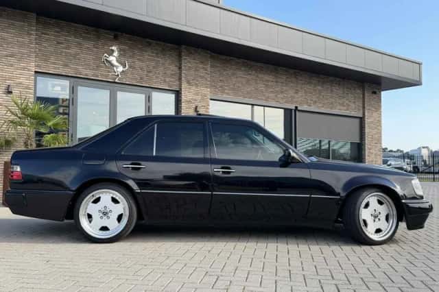Mercedes-Benz E-Klasse (1992) thumbnail 6