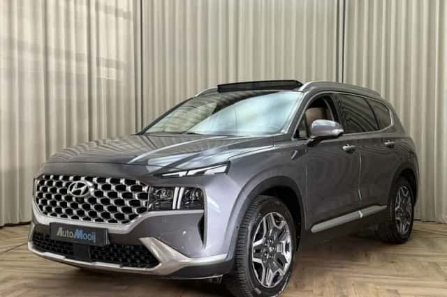 Hyundai Santa Fe (2021) thumbnail 4