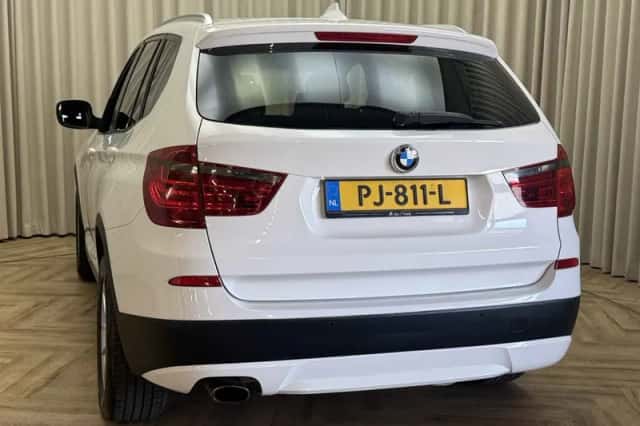 BMW X3 (2014) thumbnail 6