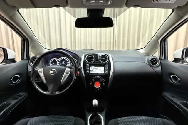 Nissan Note (2015) thumbnail 2