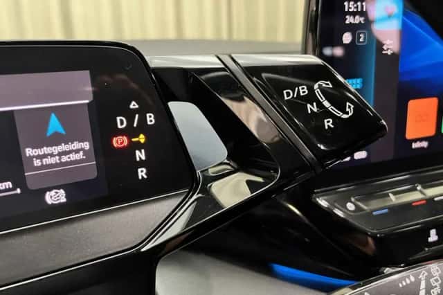 Volkswagen ID.4 (2022) thumbnail 5