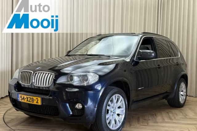 BMW X5 (2010) thumbnail 1
