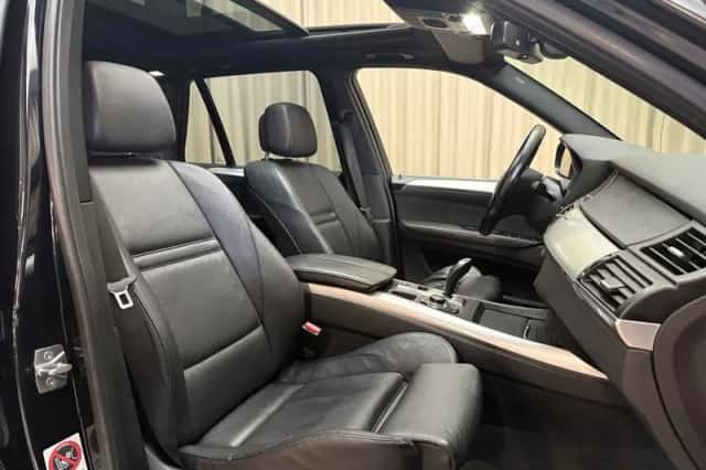 BMW X5 (2010) thumbnail 3