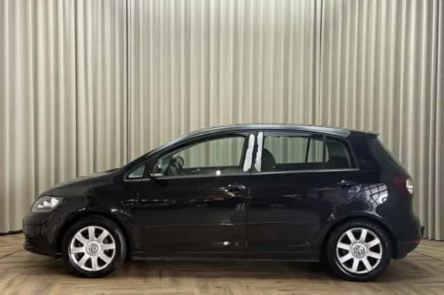 Volkswagen Golf (2005) thumbnail 4