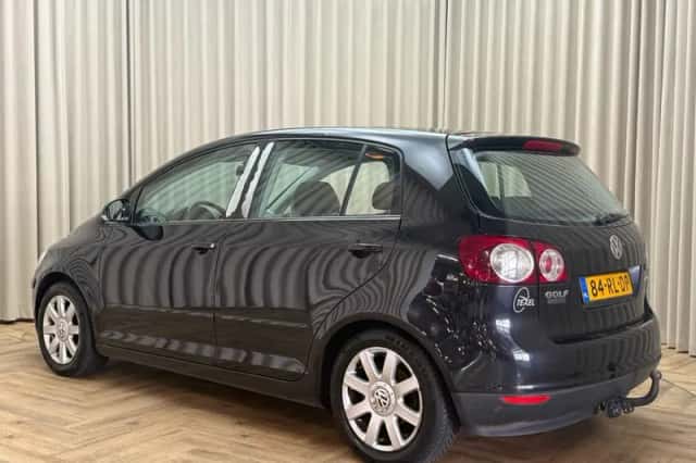 Volkswagen Golf (2005) thumbnail 5