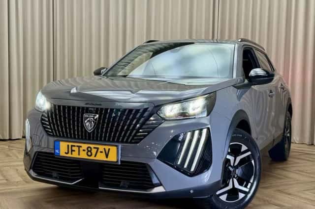 Peugeot 2008 (2024) thumbnail 3